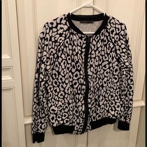 🍒The little zip jacket - casual or not!